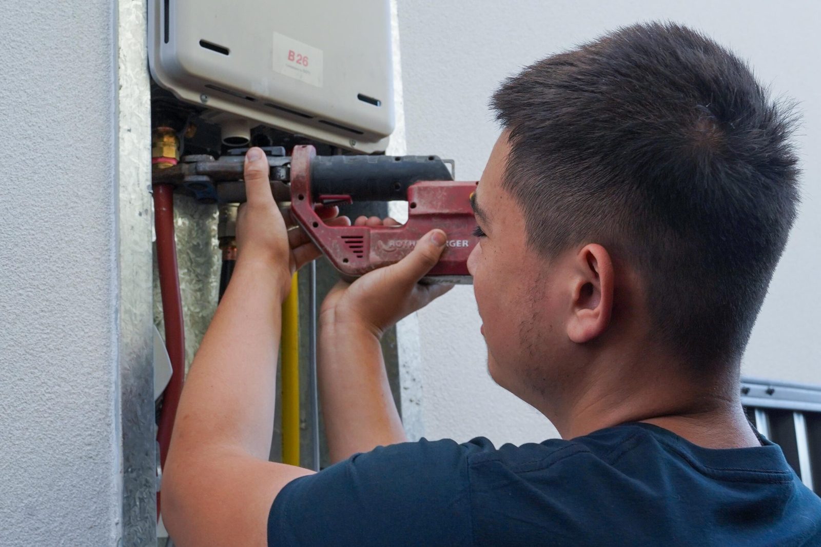 Why TM Pro Plumbing Charges by the Job, Not by the Hour
